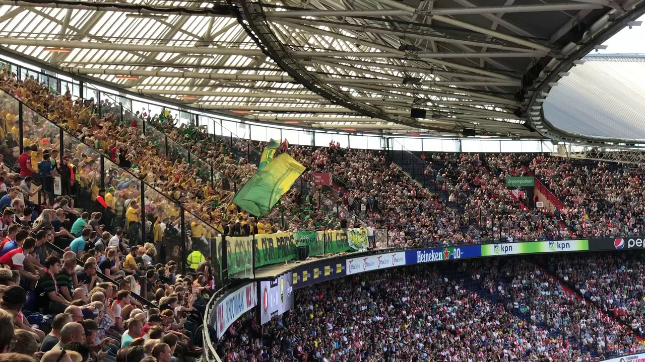 Knuffelregen Feyenoord-ADO
