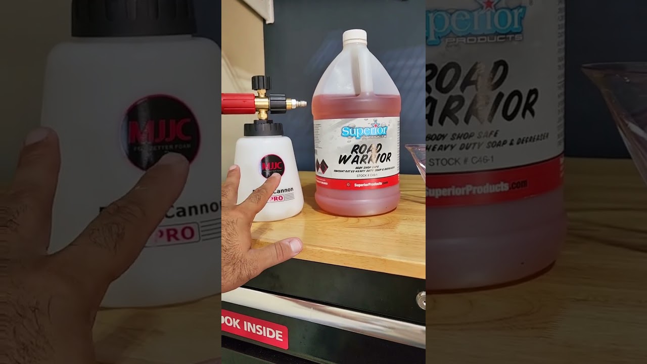 The Best Touchless Pre-wash for auto detailing.