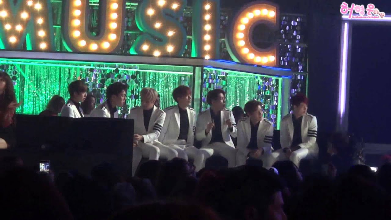151107-2015 MMA Melon頒獎典禮-MONSTA X看EXID表演超開心