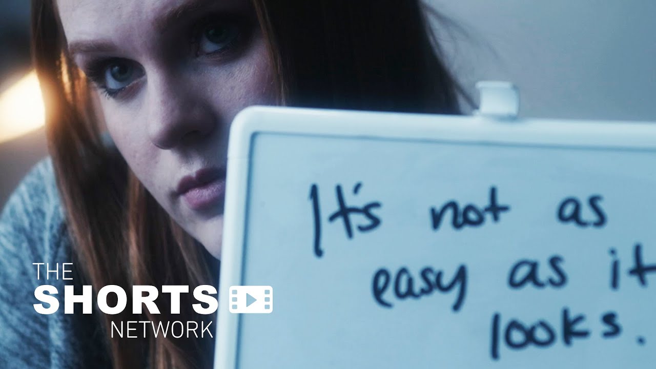 A hearing-impaired woman begins learning sign language. | Short Film 