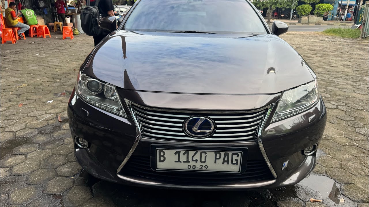 Honda Brio RS Lexus LS460 ES300h di Arjuna Motor Jatiwaringin 