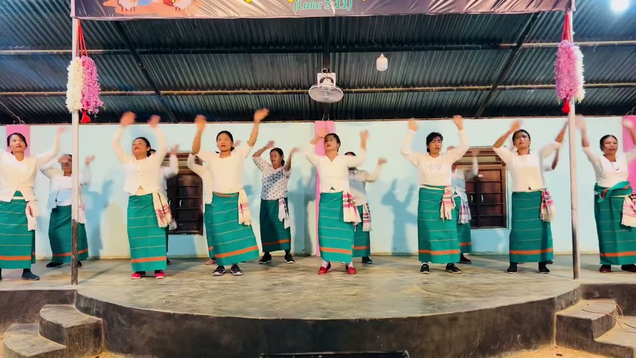 2025 Christmas Waithou chiru Bethany Bung women dance 
