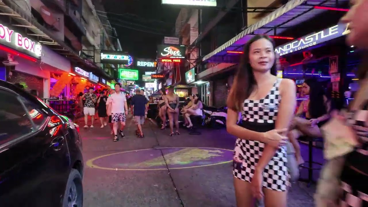 [4K] Soi 6, Pattaya Nightlife Thailand