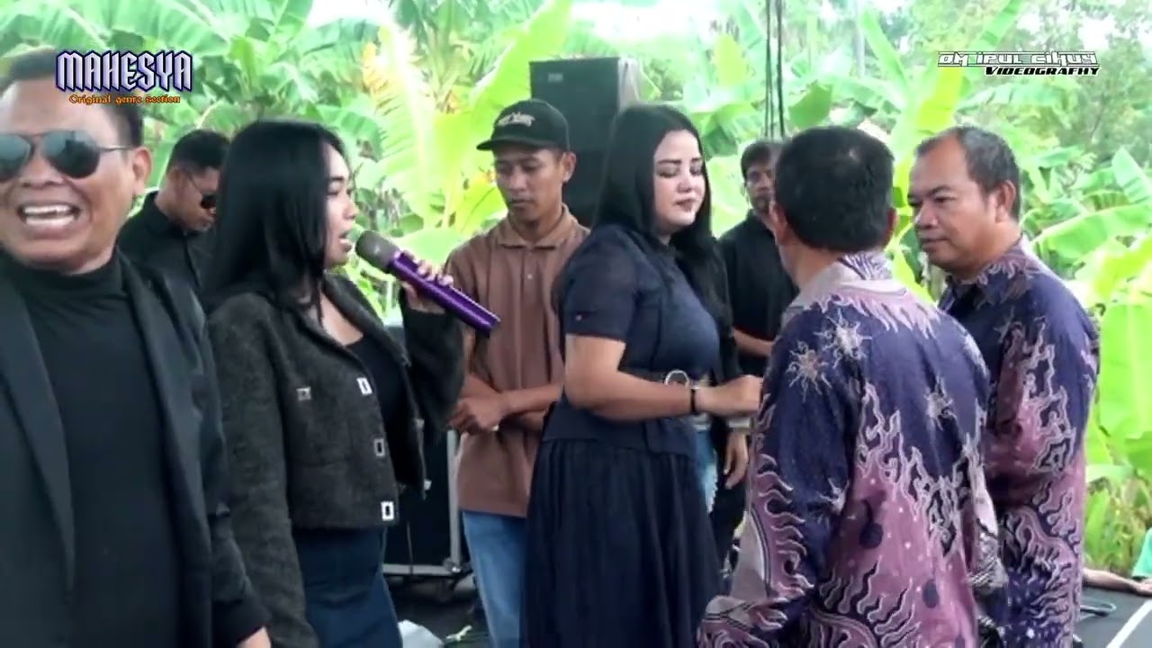 Sekuntum mawar merah ( mahesya )