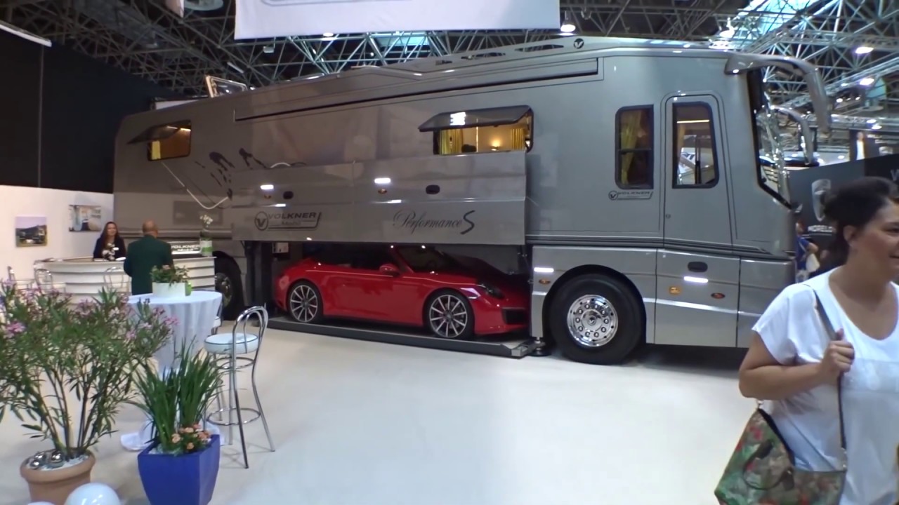 Por R$ 5,8 milh&otilde;es, motorhome de luxo tem at&eacute; garagem