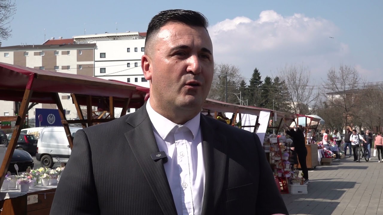 IZLOŽBA CVEĆA POVODOM OSMOG MARTA OTVORENA NA PRAZNIČNOM TRGU 06.03.2026.