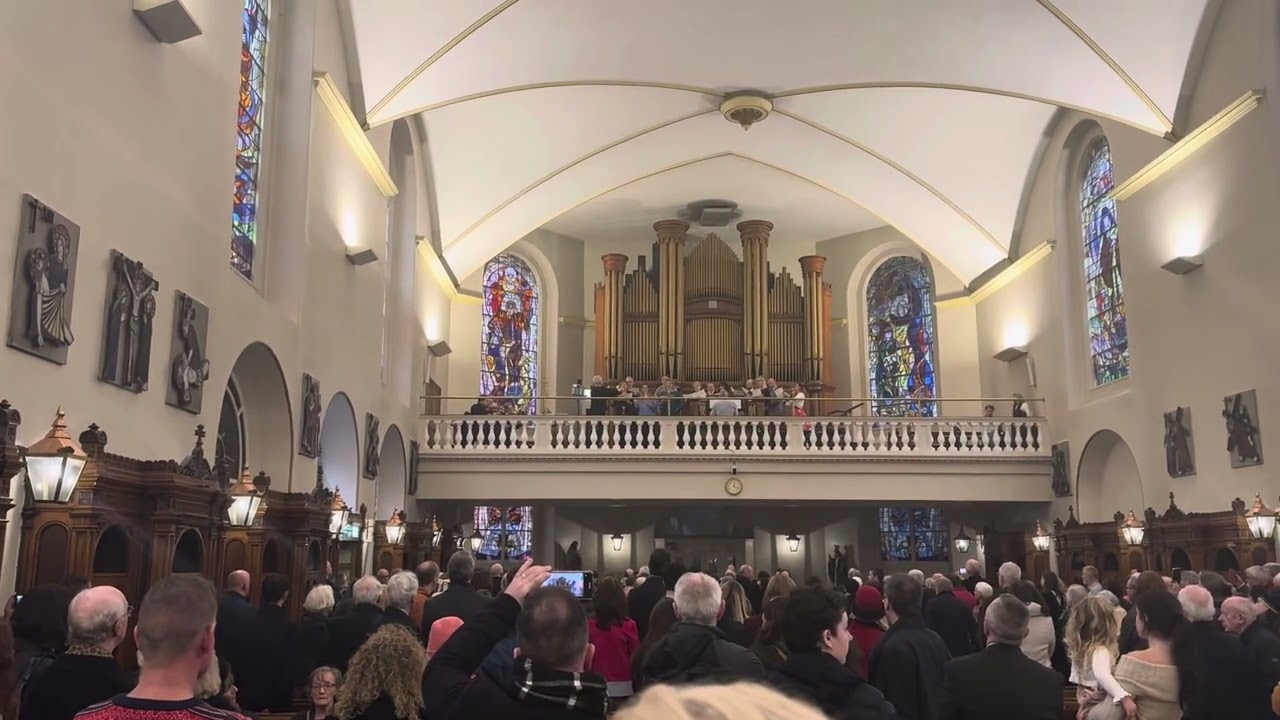 Christmas Mass Choir at St. Teresa's Church (Dublin, Ireland)
