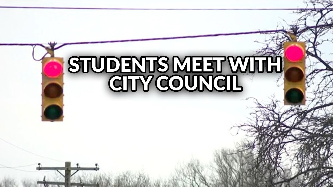 AUS students express concerns with traffic light removal at city council meeting