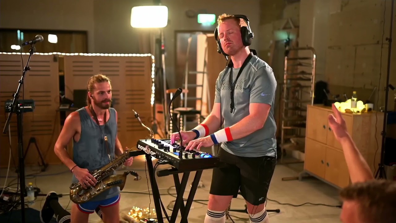 Obsklassen featuring Henry Bowers - Lågliv [Live från Recordia 2020]