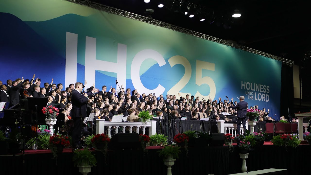 He Still Reigns - Mass Choir