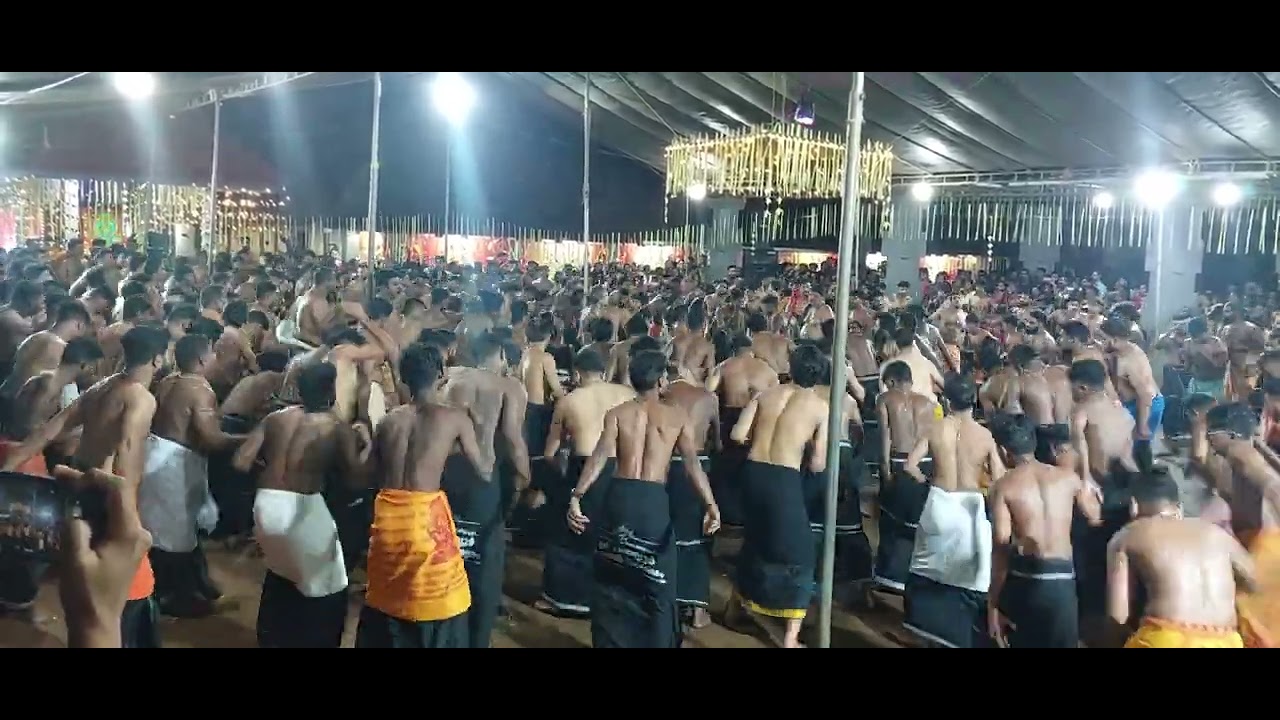 തൃക്കലങ്ങോട് നടുവത്ത് ശിവ - മഹാവിഷ്ണു അയ്യപ്പക്ഷേത്രസന്നിധിയിൽ നടന്ന അഖണ്ഡനാമയജ്ഞം...