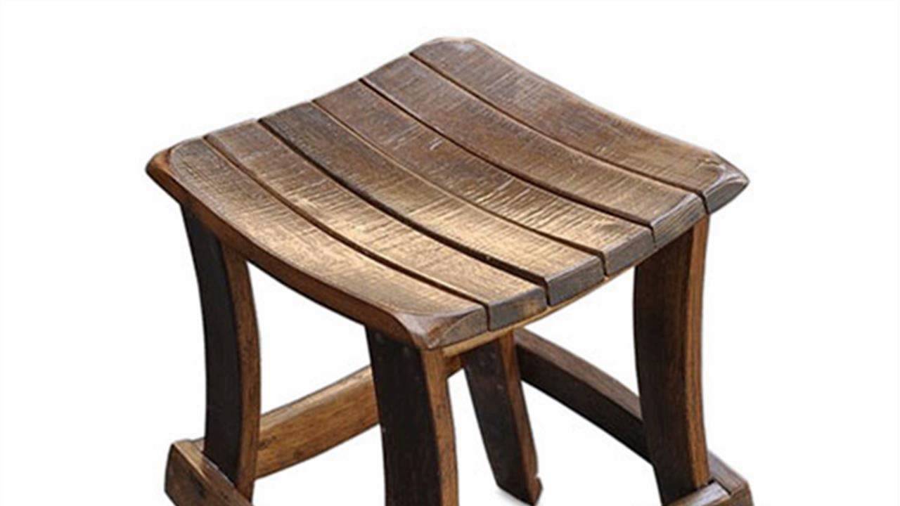 HOW TO : Make a Bar Stool out of a Wine Barrel
