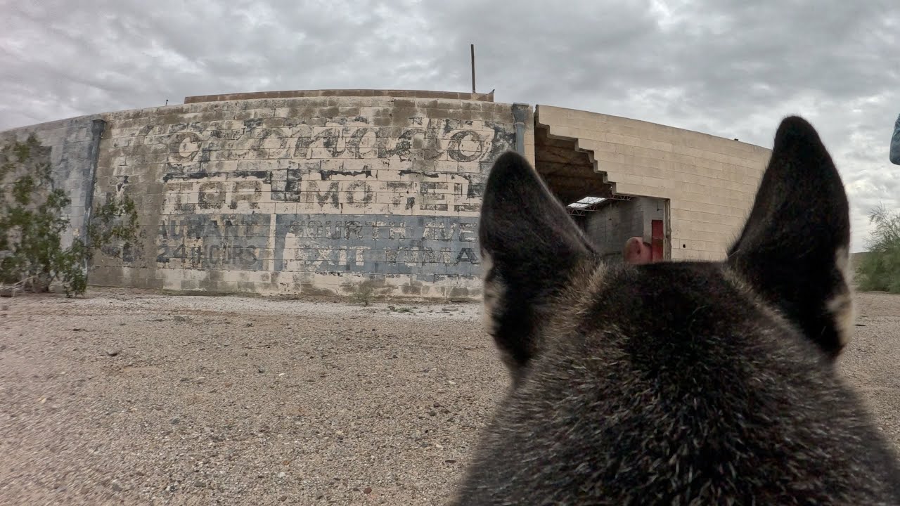 LunaCam: Exploring abandoned structures  |  Pilot Knob, CA