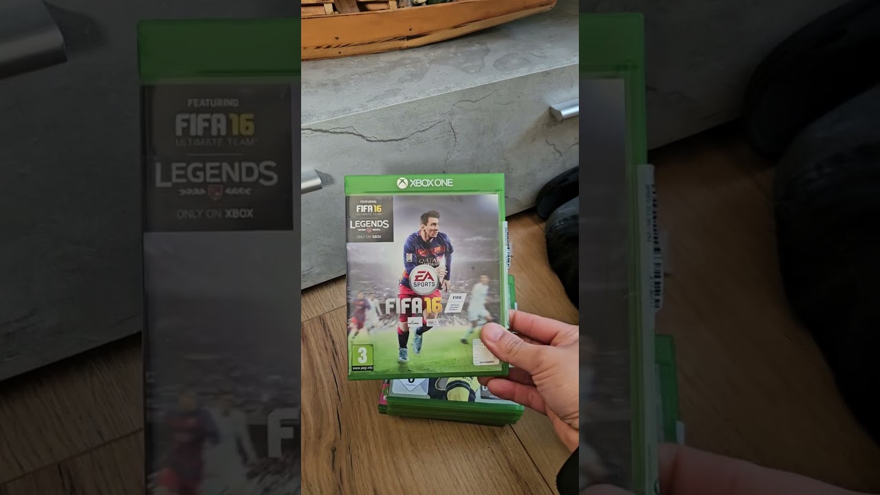 Лучшие игры FIFA с XBOX за 30 секунд. Какая из них ваша любимая? #fifagame #xbox #youtubeshorts