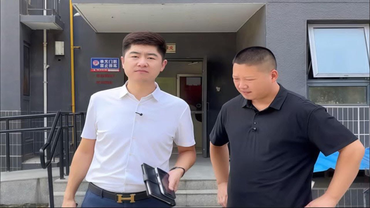 整理遗物见笔记，怒气冲天上门找，刘老师出击现场 | 正义之光 #为百姓办事 #正义的护航