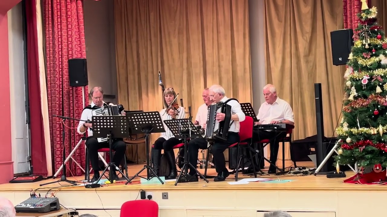 Frank Morrison & his SDB - Hesleyside Reel, Far Frae Hame & Billy Thom’s Reel