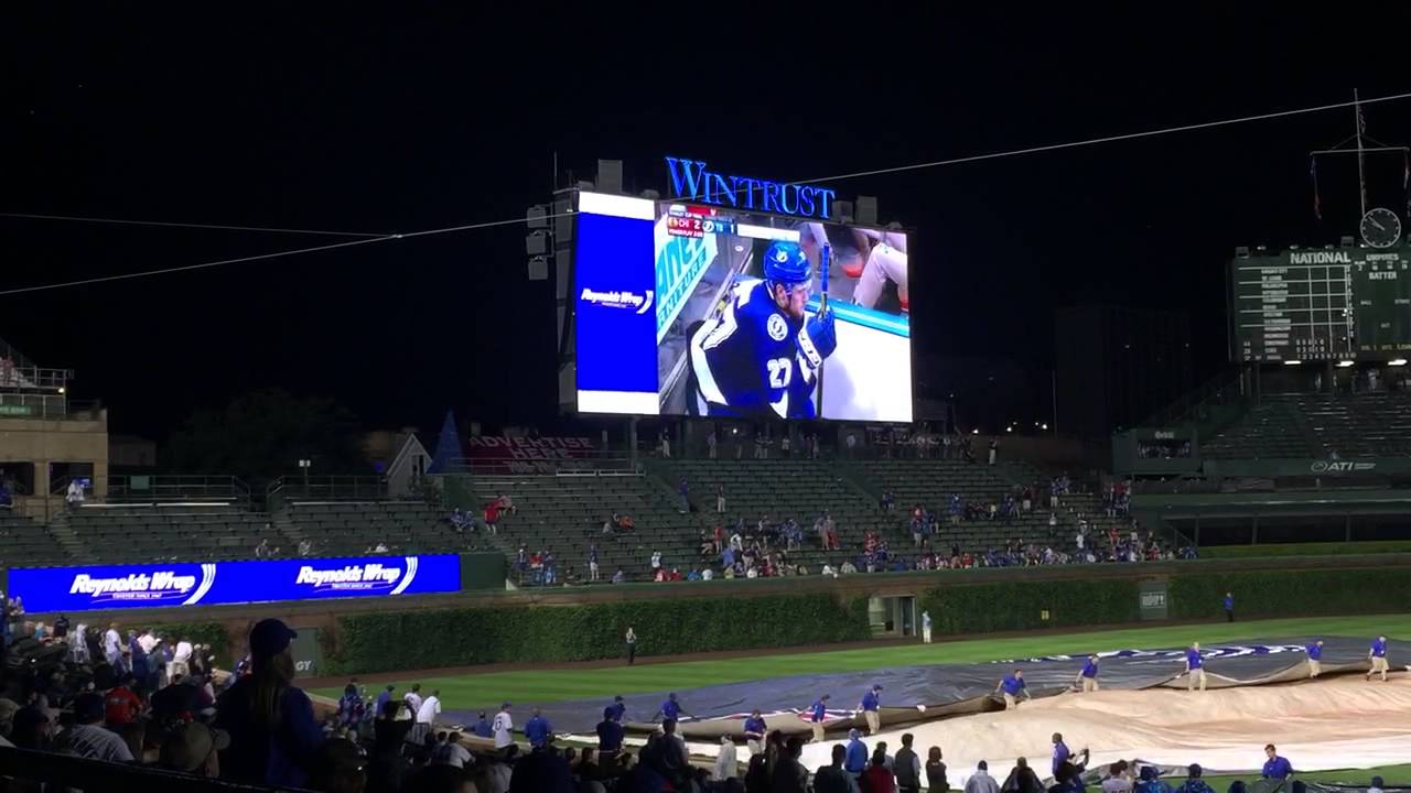 Blackhawks win Game 5 as seen from Wrigley Field