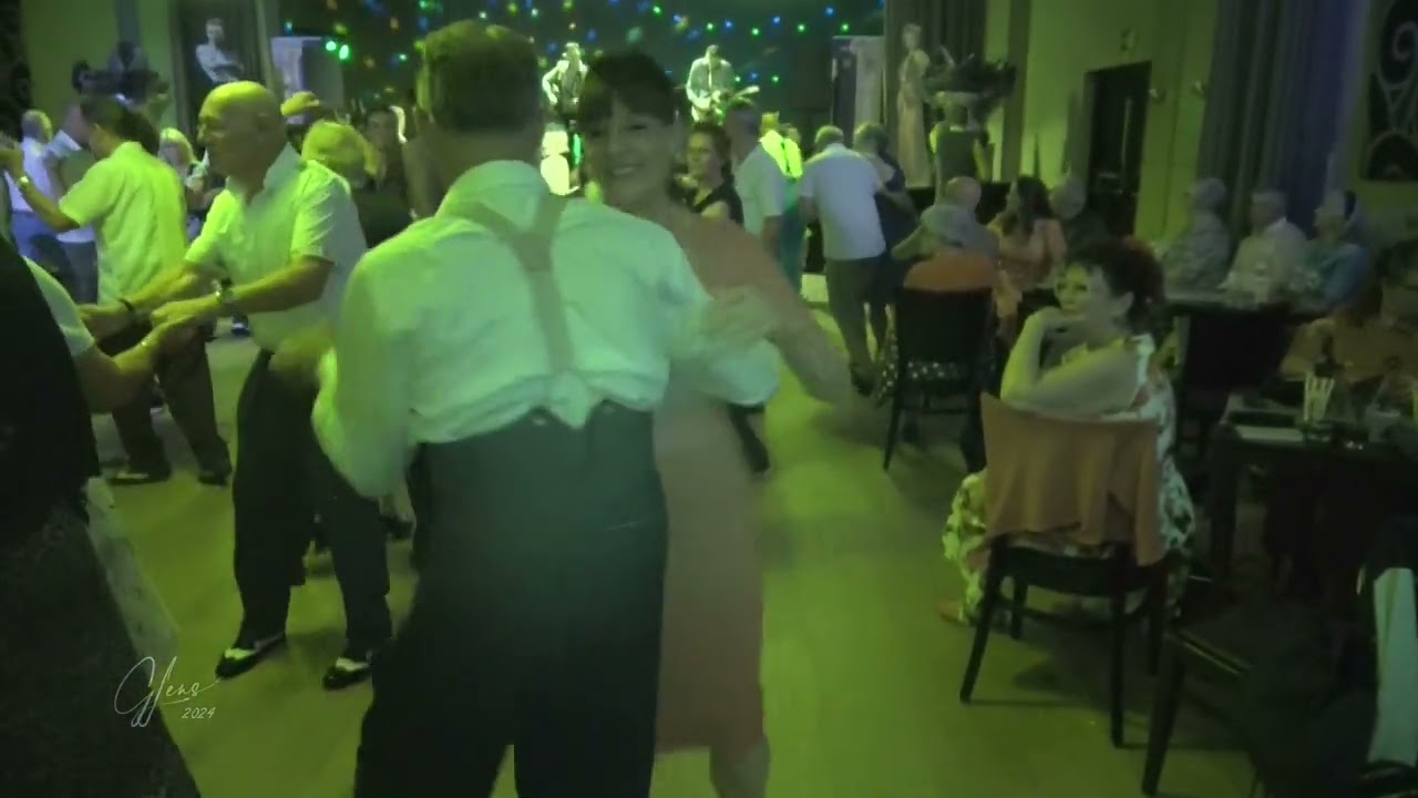 The Roustabouts -  C'mon Everybody