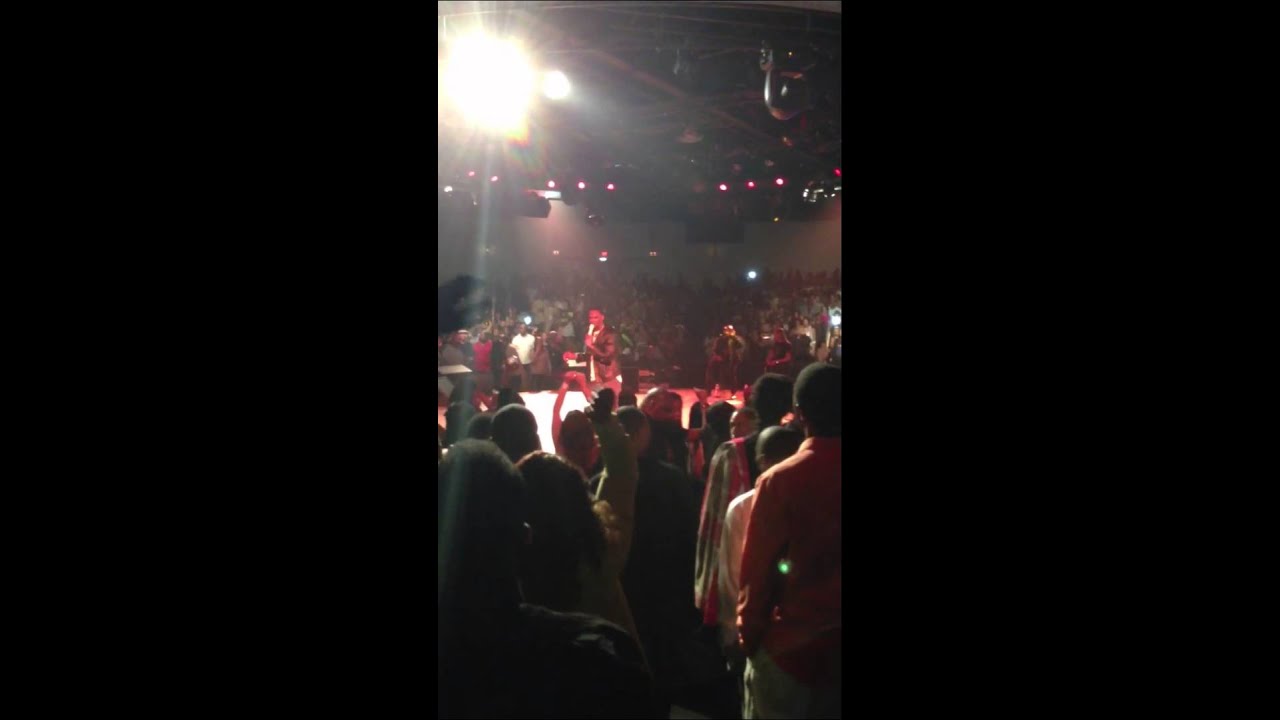 R. Kelly showing he can make a song out of anything.
