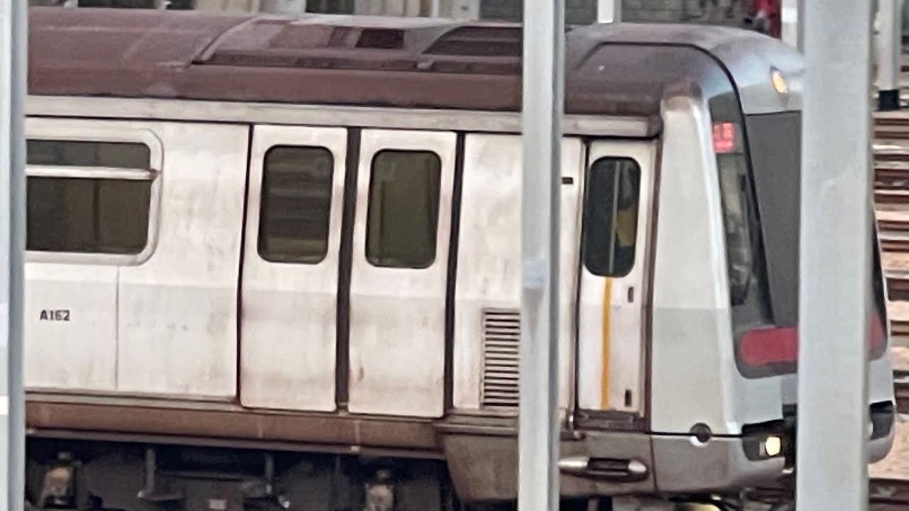 (Done again) A161/A162 ISL train on TWL Kwai Fong-Lai Chi Kok