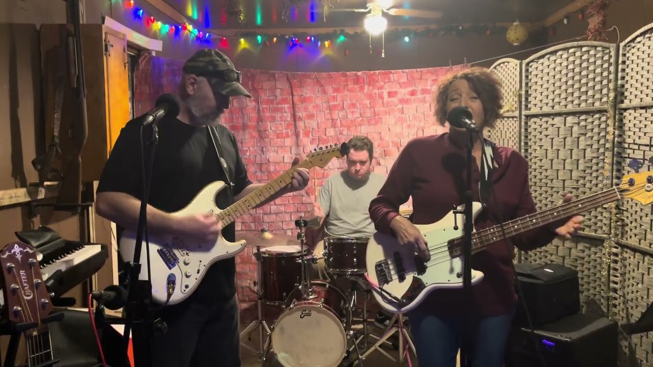 Gold Dust Woman by The Band Wagon!