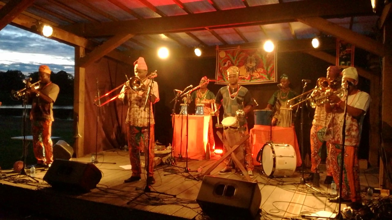 Gbèhemin miwa de la Fanfare olaïtan du bénin