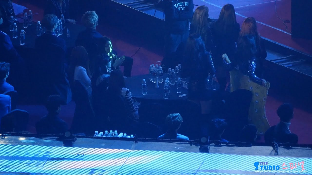 180125 블랙핑크 레드벨벳 '슈퍼주니어-Black suit' 리액션 직캠 BLACKPINK Red Velvet Reaction fancam by Spinel
