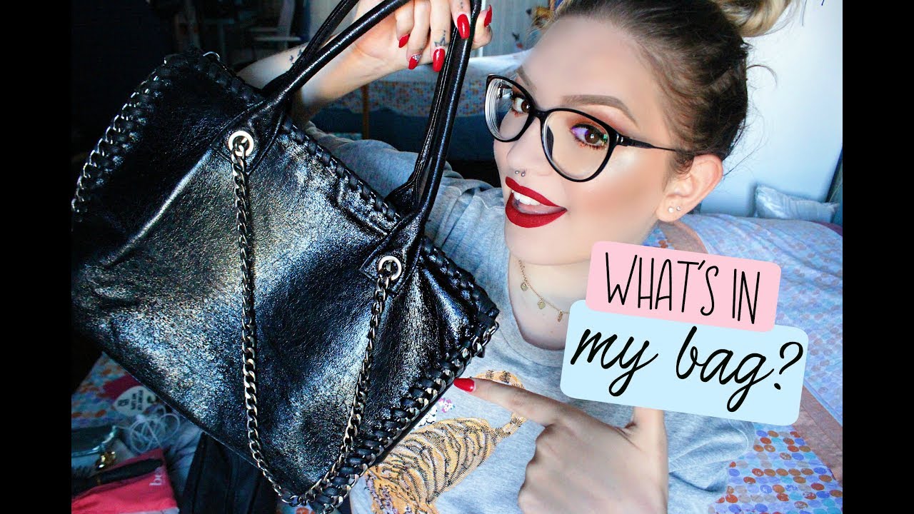 WHAT'S IN MY BAG!? / COSA C'E' NELLA MIA BORSA!? (update 2017)