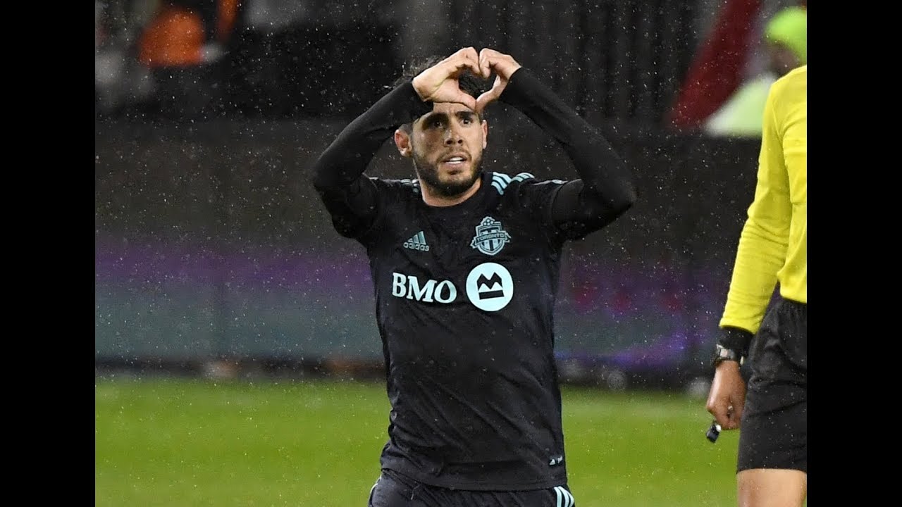 Alejandro Pozuelo Scores 2 Goals in 2 Minutes!