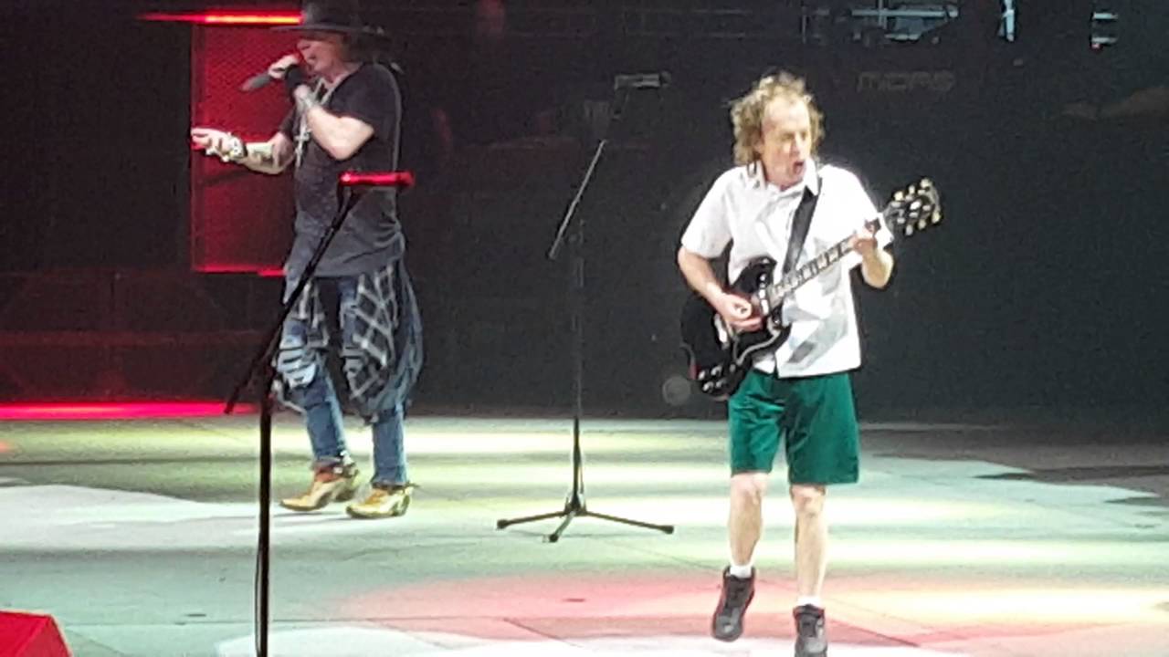 ACDC - Live 9-9-2016 Detroit, TNT - Axl Rose