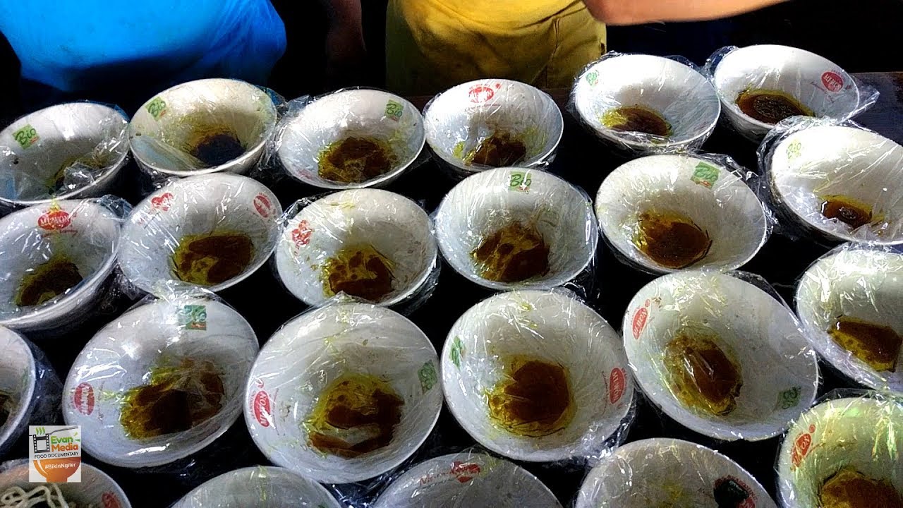 TERLARIS !!! MIE AYAM BU TUMINI SEHARI 700 MANGKOK TERJUAL | YOGYAKARTA STREET FOOD #BikinNgiler