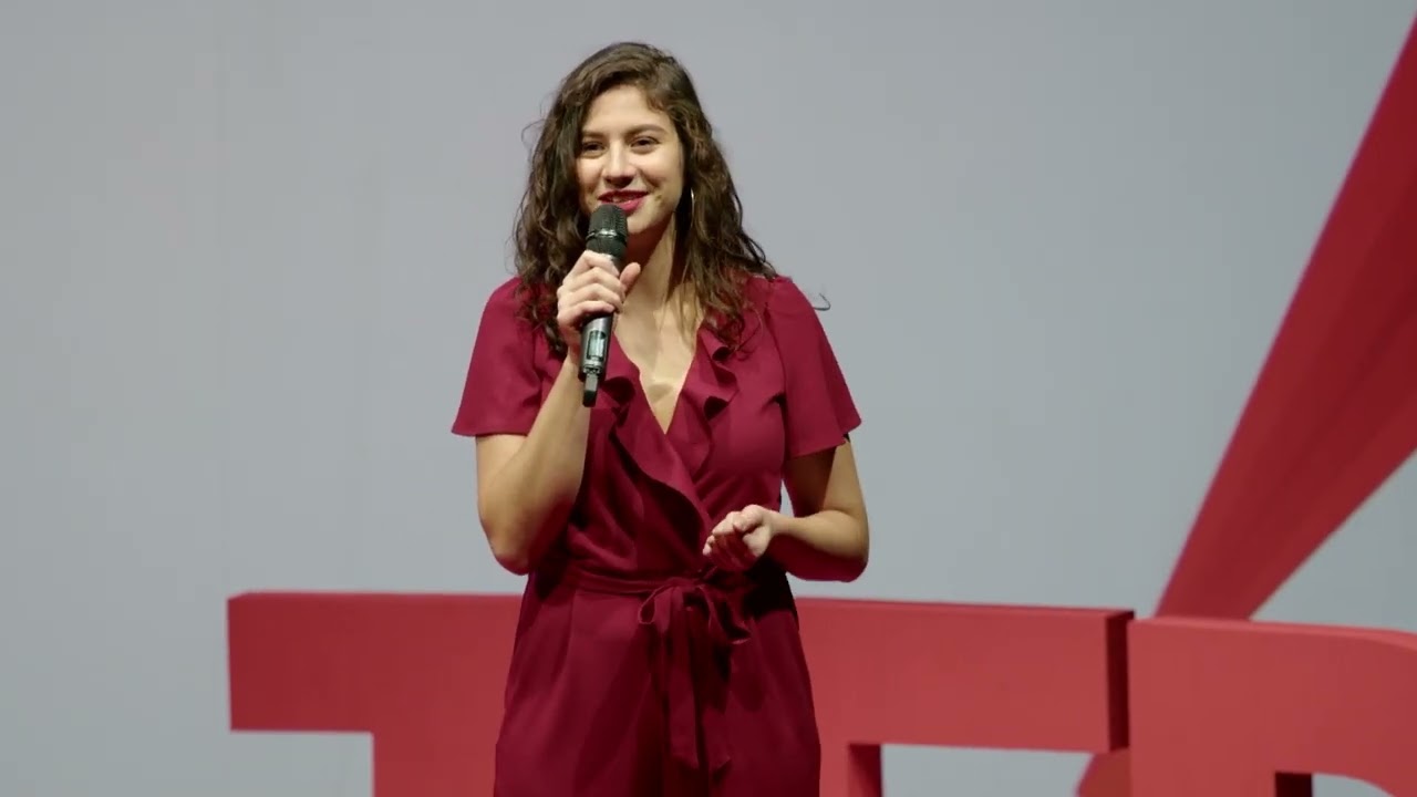 Azzá válsz, amire a legtöbbet gondolsz | Bori Bánfalvi | TEDxLibertyBridgeWomen