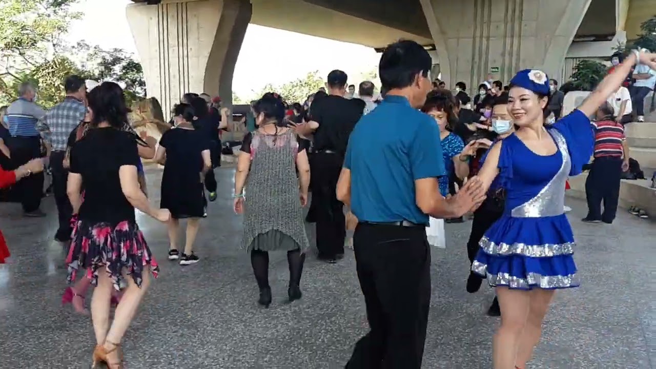 台中大舞聚2022/11/20   (星期日)台中龍井竹坑南寮登山步道口現場下午2:00-5:00                           歡迎加入台灣社交舞國標舞聯誼網