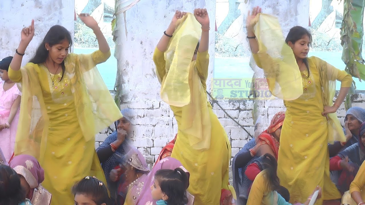 नशीला डांस 💃तेरी रुनझुन रुनझुन होय श्याम तेरी बाजि रही पायलिया #dehatinachgeet #lokgeet #dance 