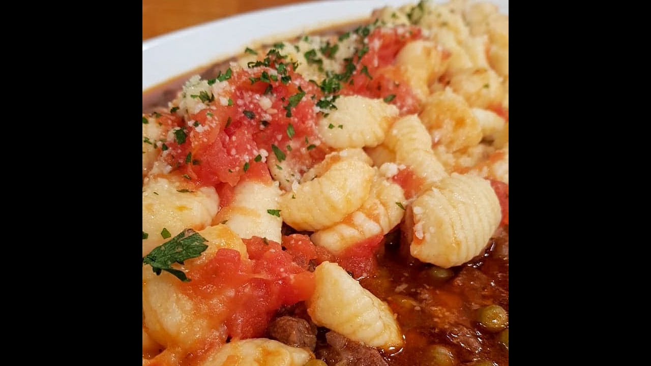 Receta de hoy: Guiso de carne y ñoquis de papa