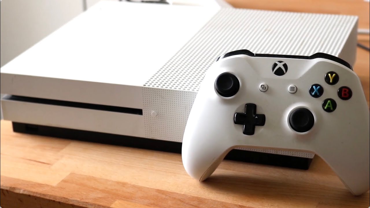 Xbox One S в 2025 году! (Всё ещё стоит купить?) (Обзор)