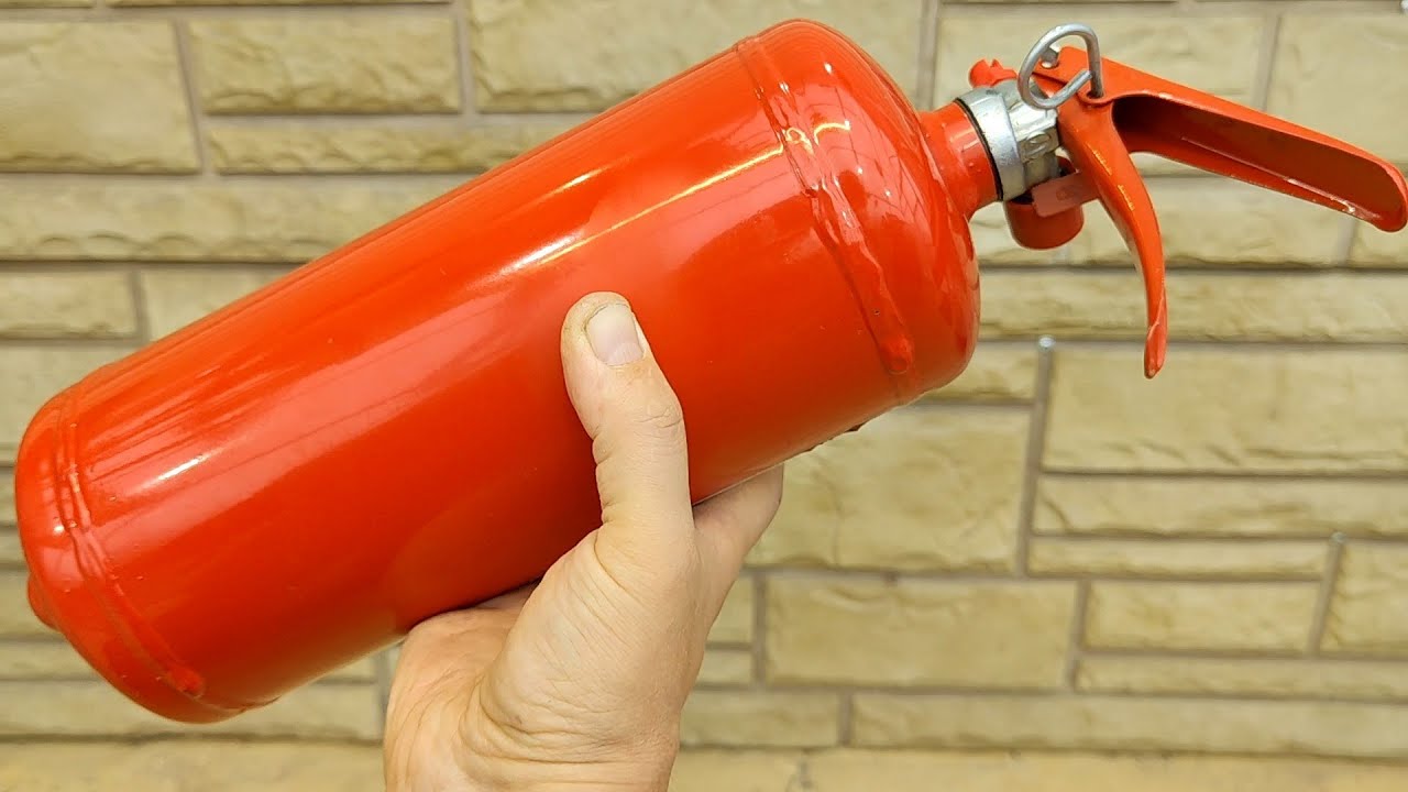 Having learned this secret, you will never throw out the old fire extinguisher.A BRILLIANT IDEA!!!