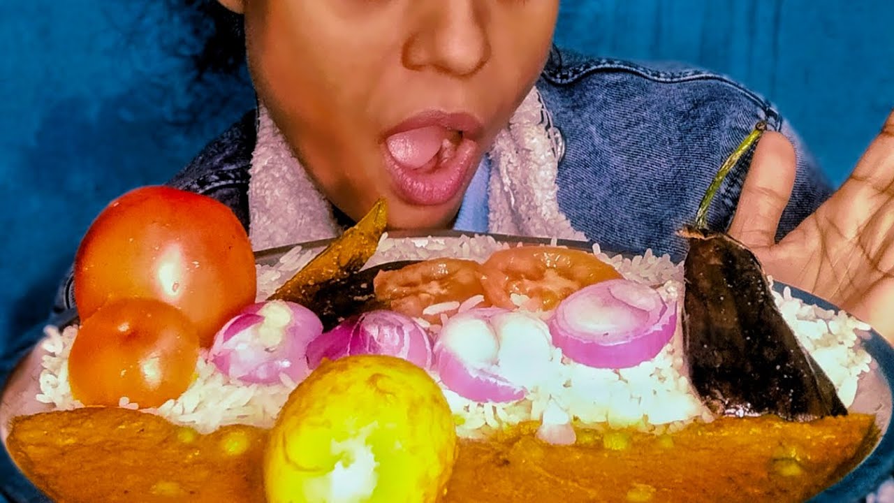 FOOD EATING SHOW , VERY YAMMY EGG CURRY, SALAD, BASMATI RICE AND GREEN CHILLI 🥵 MUKBANG 