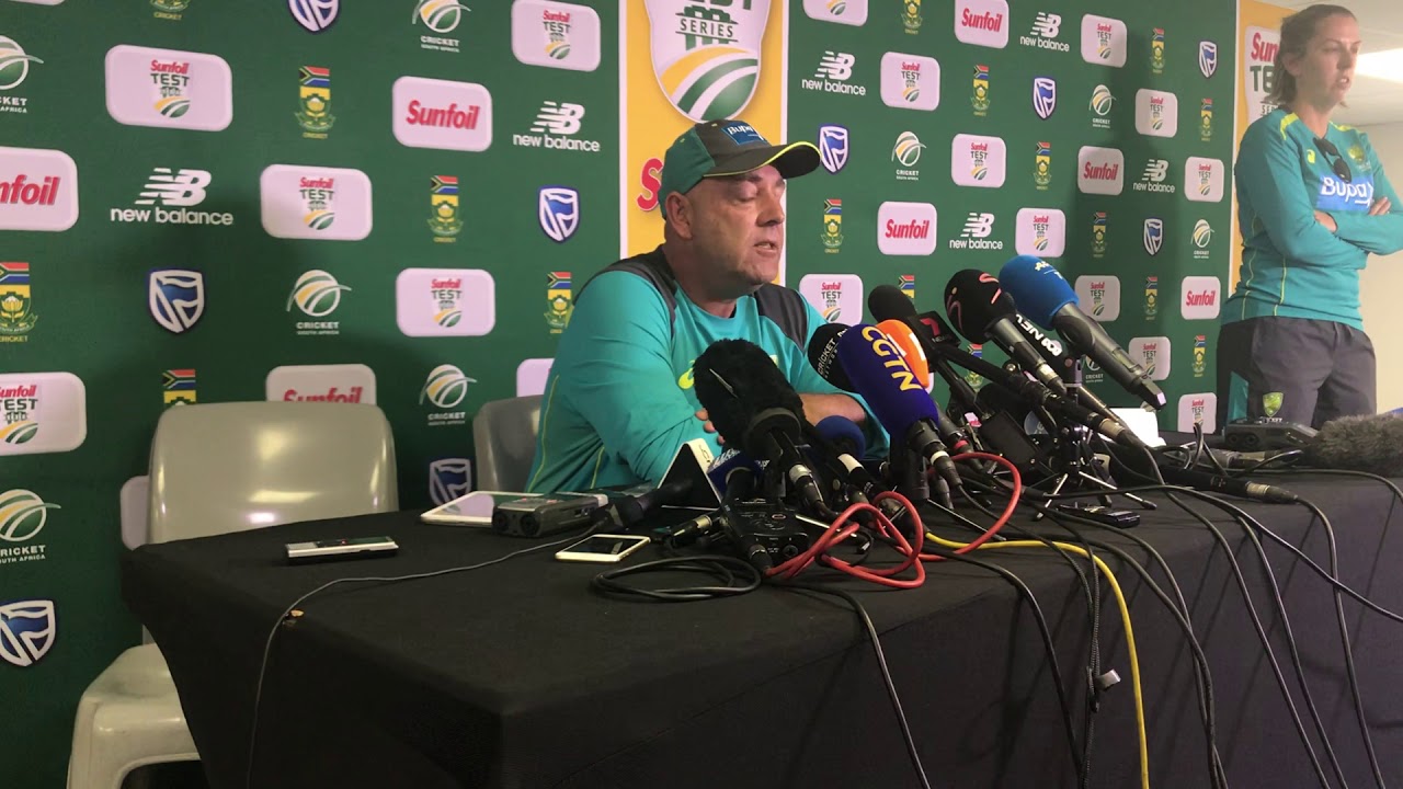 Darren Lehmann cries as he resigns