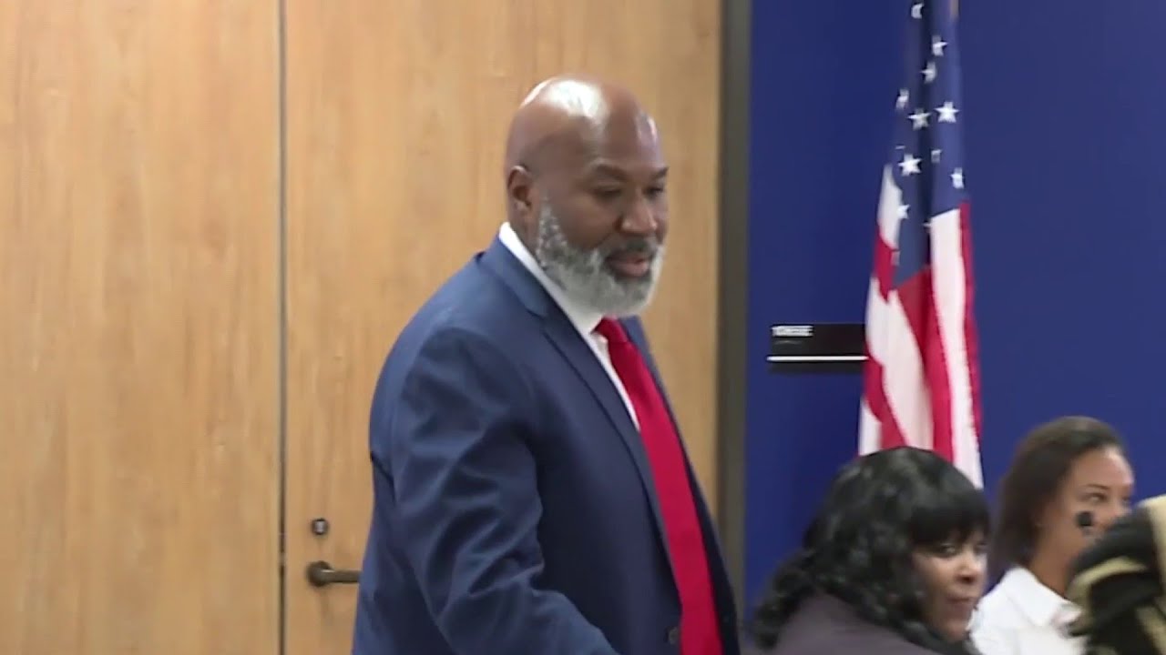 Houston Housing Authority CEO placed on administrative leave amid contract scandal
