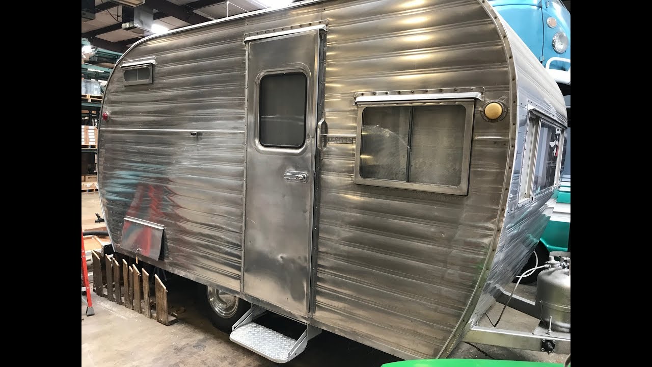 Vintage Camper Trailer 1960 Fan