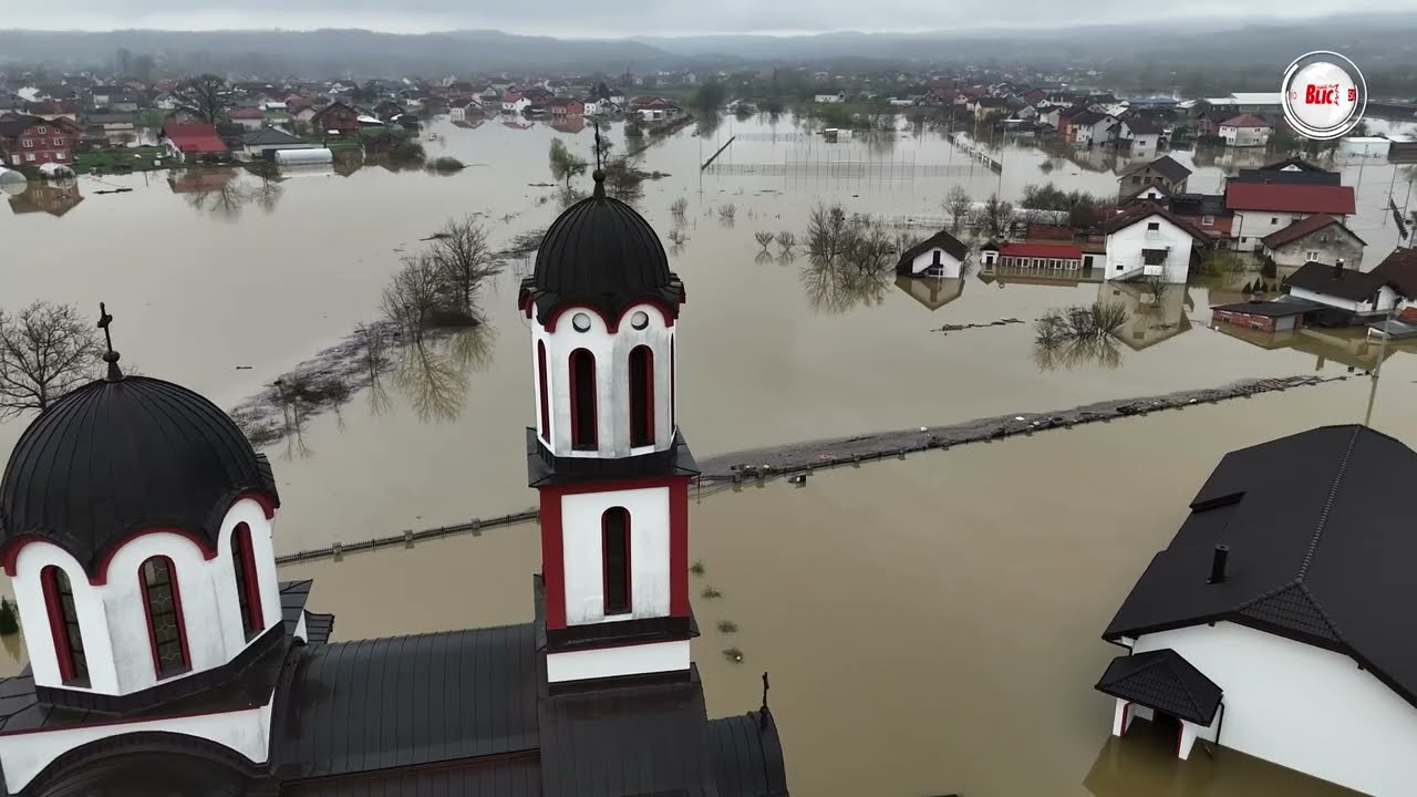 Poplave u Prijedoru: Putevi blokirani, stotine domaćinstava pod vodom, građani zarobljeni u kućama
