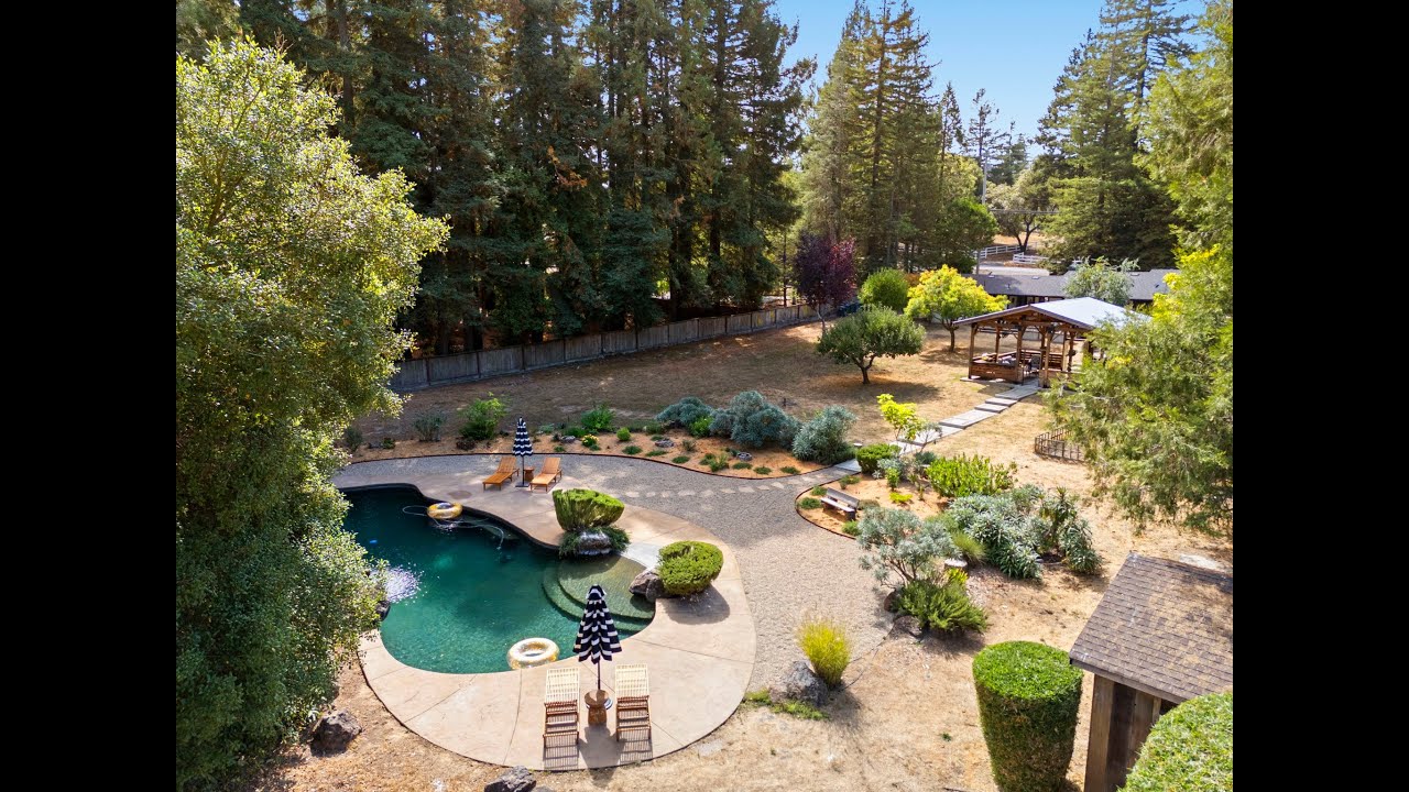 421 Bloomfield Rd, Sebastopol, CA 95472