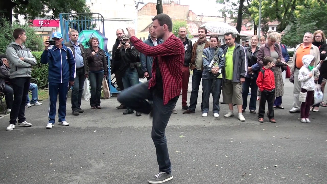 Legényes táncok a postakertben if. Neti Sanyival-2015
