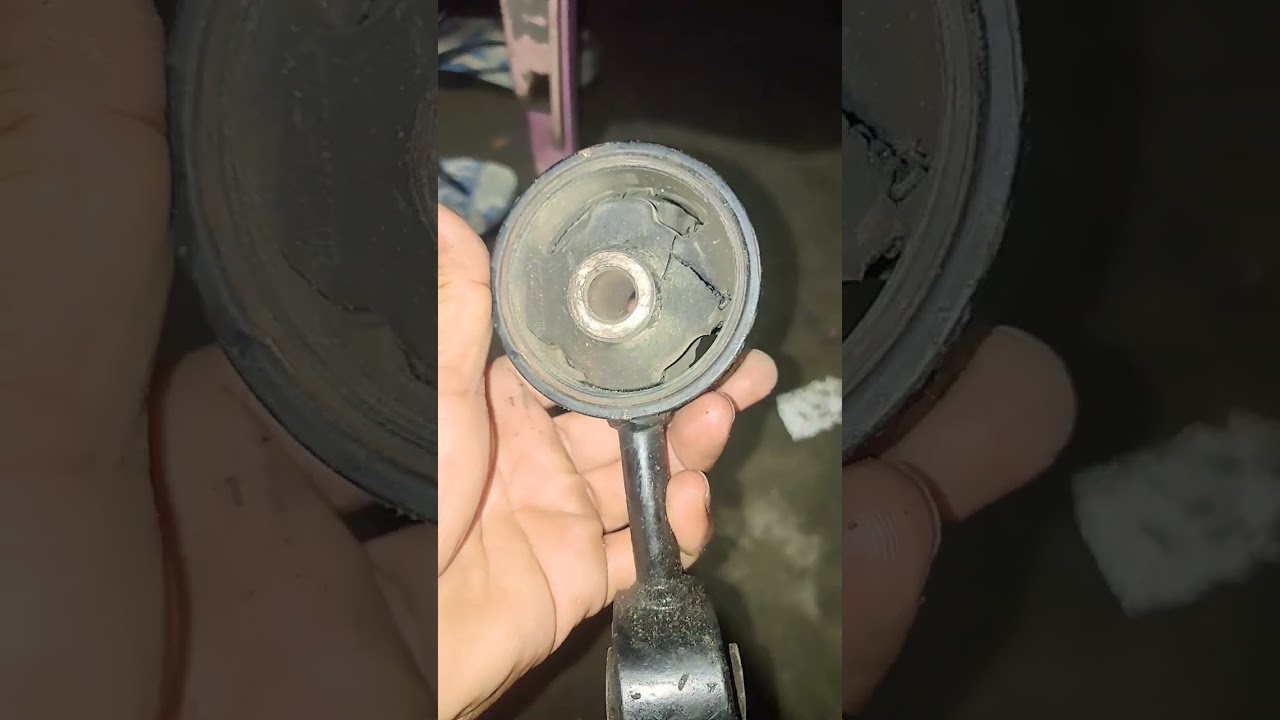 Rubber engine mount problem #electronicmusic #autorepair #carengine #vatanakautorepair #mechanic #