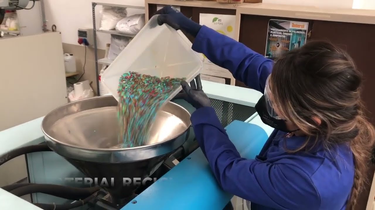 M&aacute;quina de inyecci&oacute;n de pl&aacute;stico
