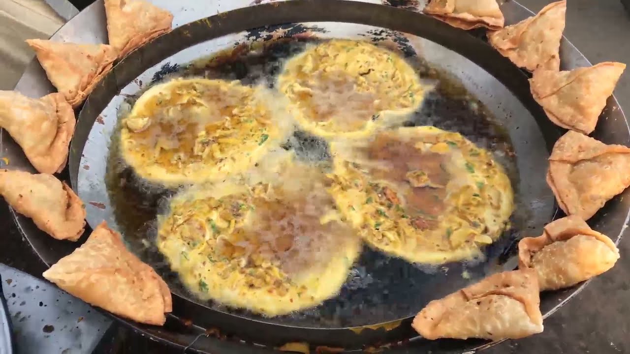SPICY Besan Wala Naan | Desi Bread | Pakistani Street Food