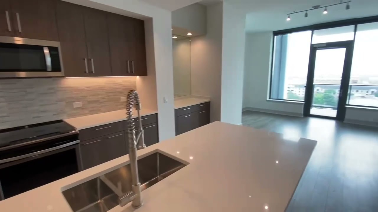 H Floor Plan: 1 bd / 1 ba