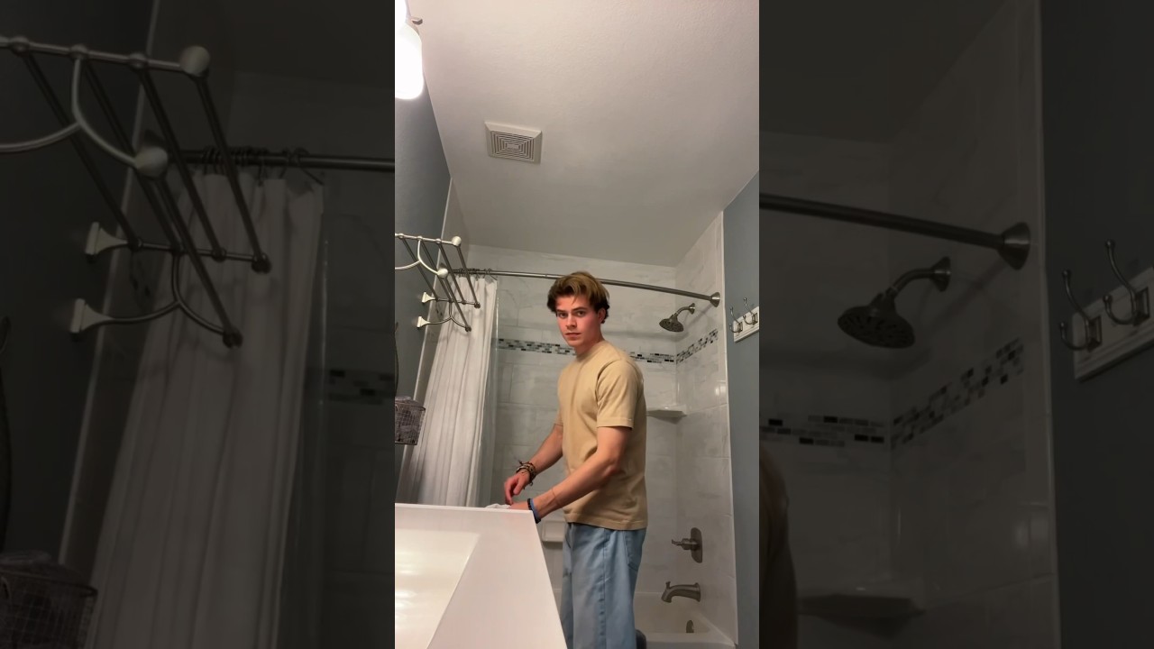 I rented an Airbnb so I could 💩 in the toilet