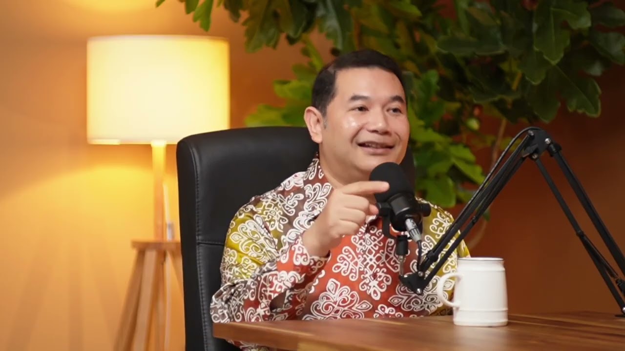 PAS sokong Hamzah, PN makin goyah?